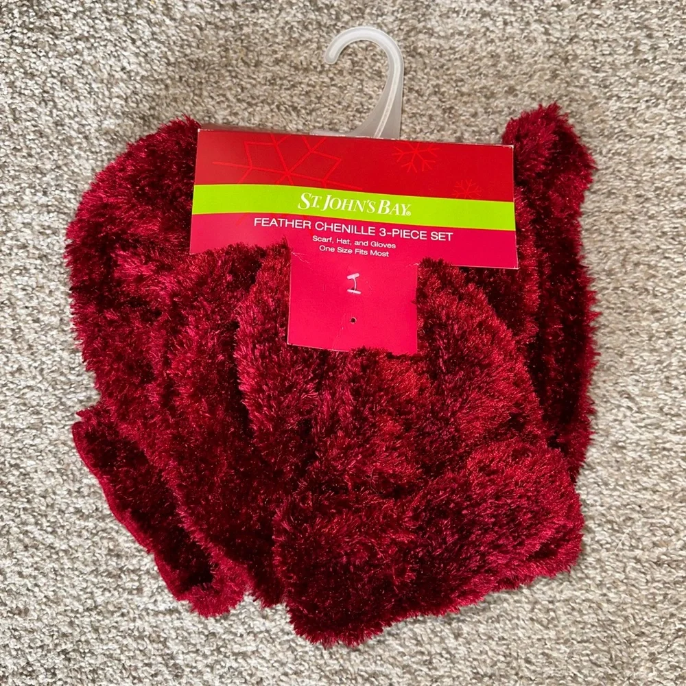 NEW St. John's Bay 3 Piece Set - Red Feather Chenille Fuzzy Scarf, Hat, Gloves